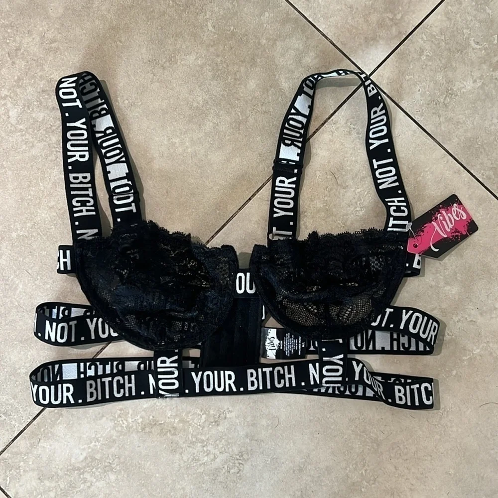 NWT Fantasy Lingerie Bralette Top Size Small